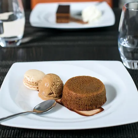 Отель Zenitude Parc L Escale Тулуза