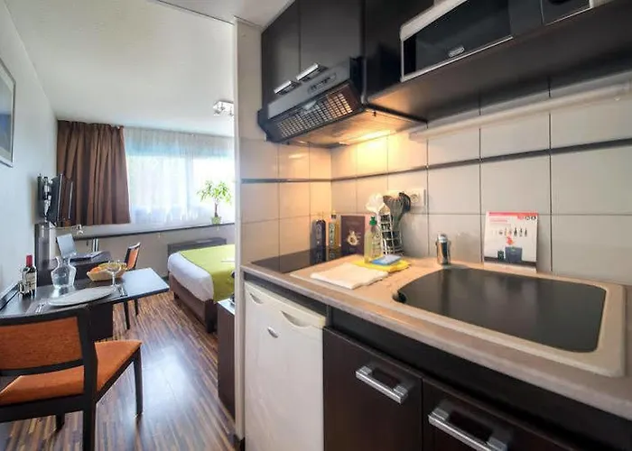 Hotel Zenitude Parc L Escale *