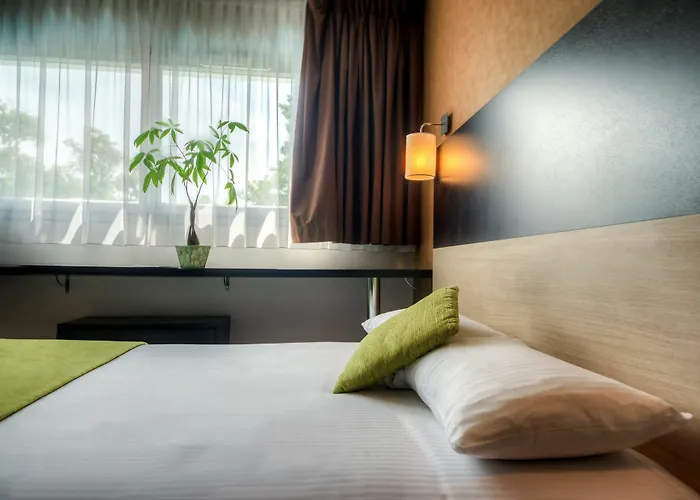 Hotel Zenitude Parc L Escale *