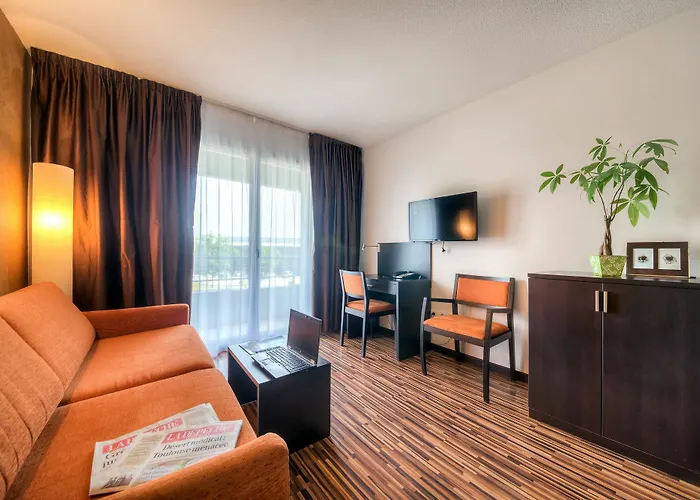 Hotel Zenitude Parc L Escale