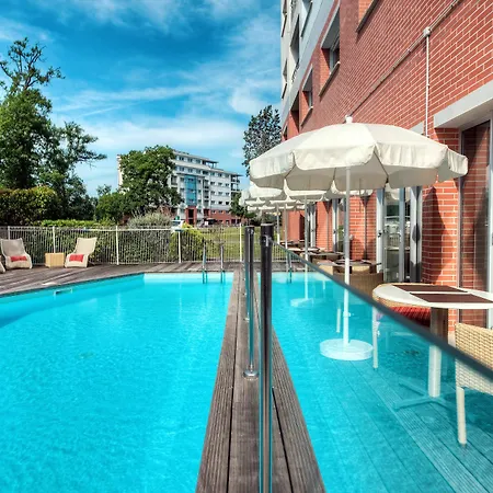 Zenitude Parc L Escale Hotell *