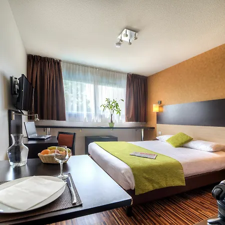 Zenitude Parc L Escale Hotell